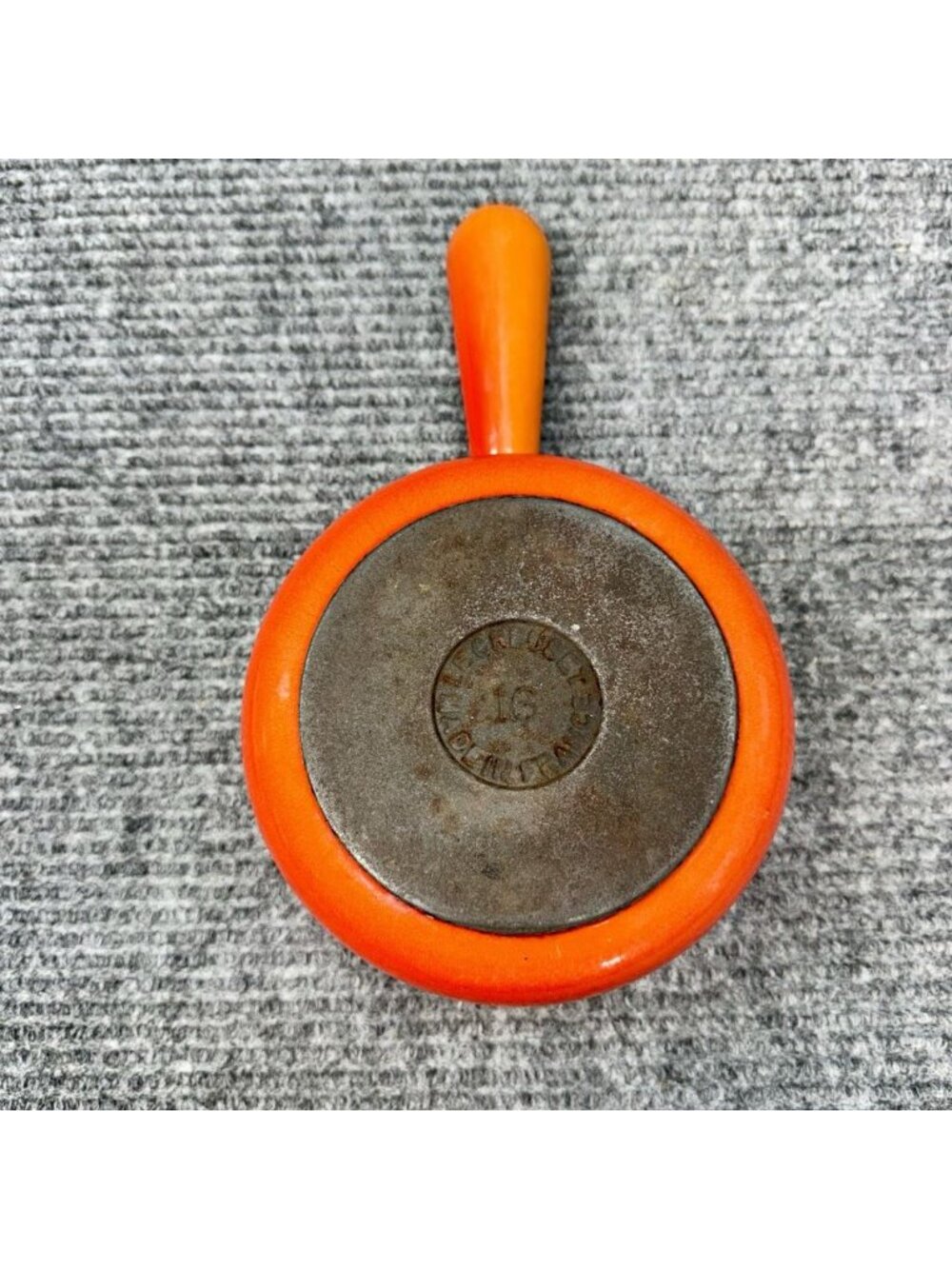 Vintage Le Creuset #16 Flame Orange Sauce Pan w/Lid Ombré Hollow Handle Cookware - Picture 12 of 15